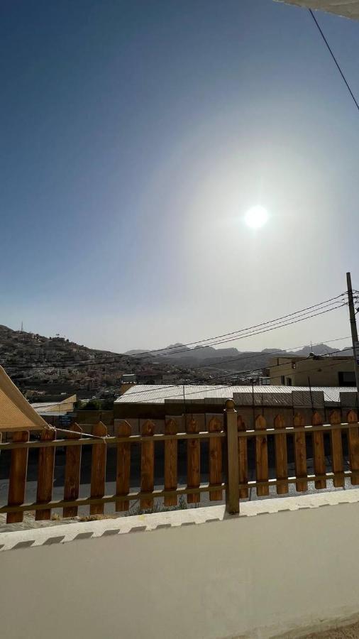 Desert Moon Wadi Musa Exterior photo